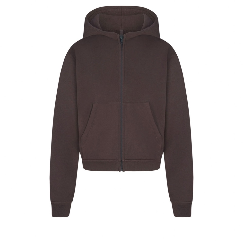 Skims zip up hoodie color brown
Size small